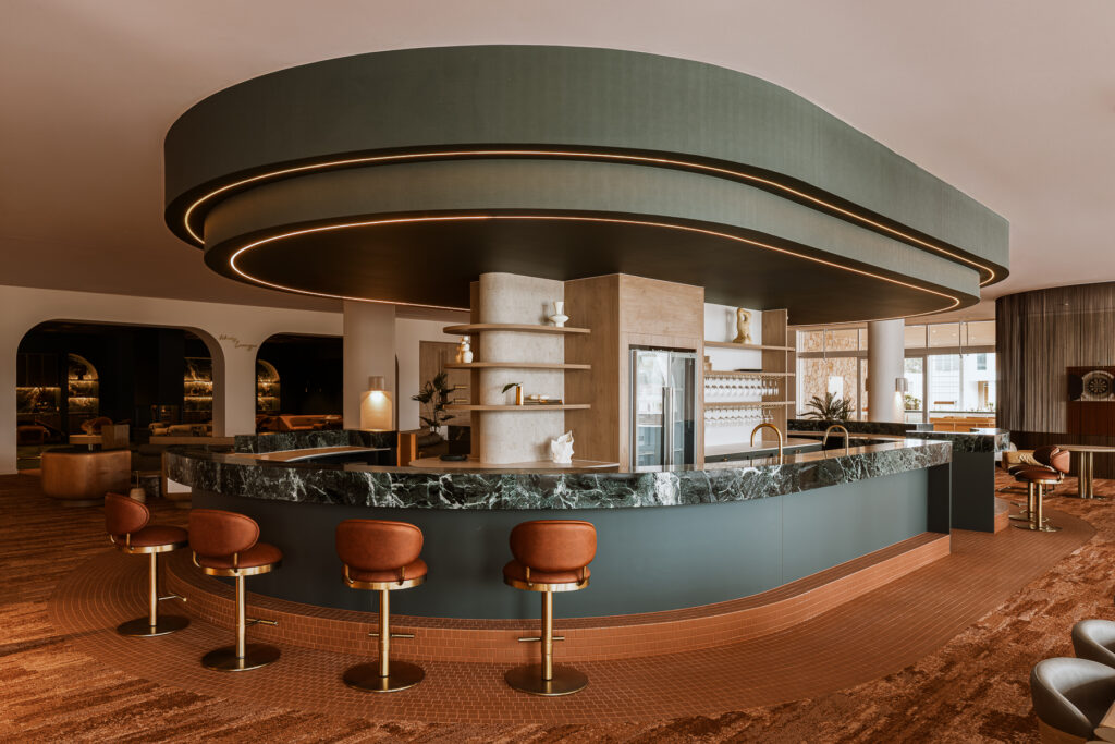 PALM LAKE RESORT PELICAN WATERS SPRINGS COUNTRY CLUB (3)