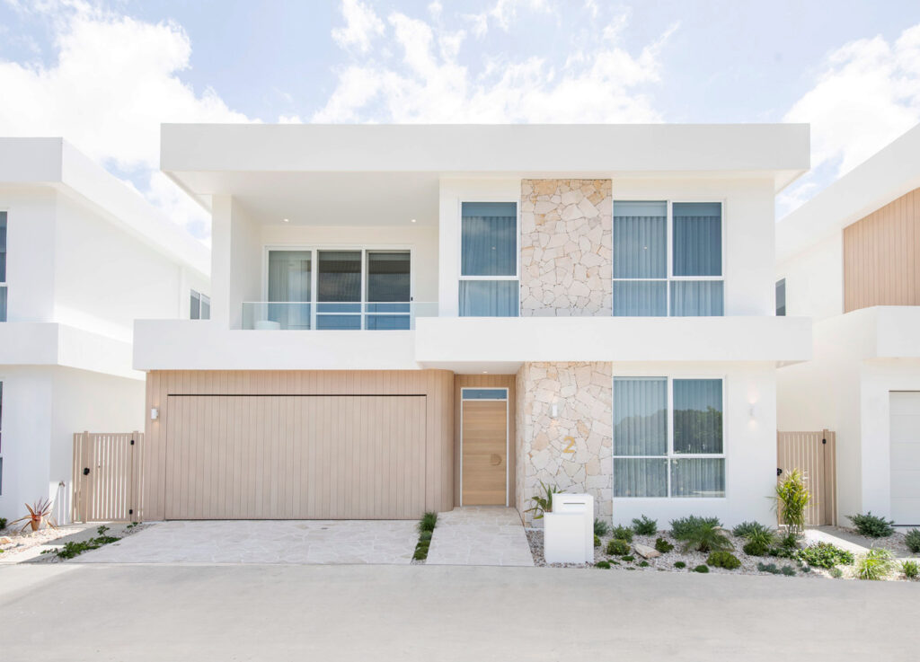 Pelican Waters ZAFIRO 002 27.02.25 WEB (1) edit